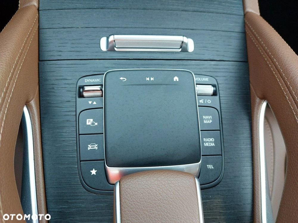 Mercedes-Benz GLE - 23