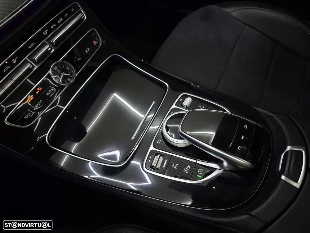 Mercedes-Benz E 220 d 9G-TRONIC AMG Line - 44