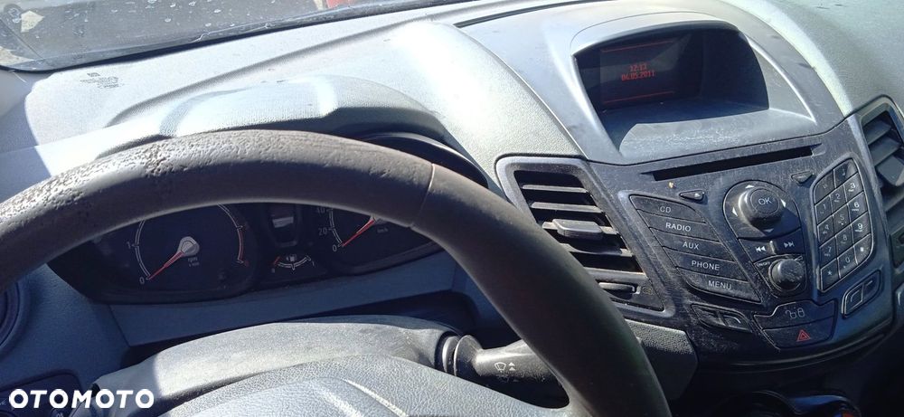 Na części Ford Fiesta MK7 1.4 TDCi 3D lak. E9 zderzak maska drzwi klapa fotele zawieszenie szyby - 13