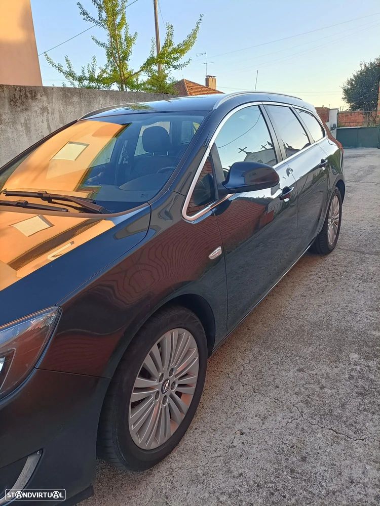 Opel Astra Sports Tourer - 8