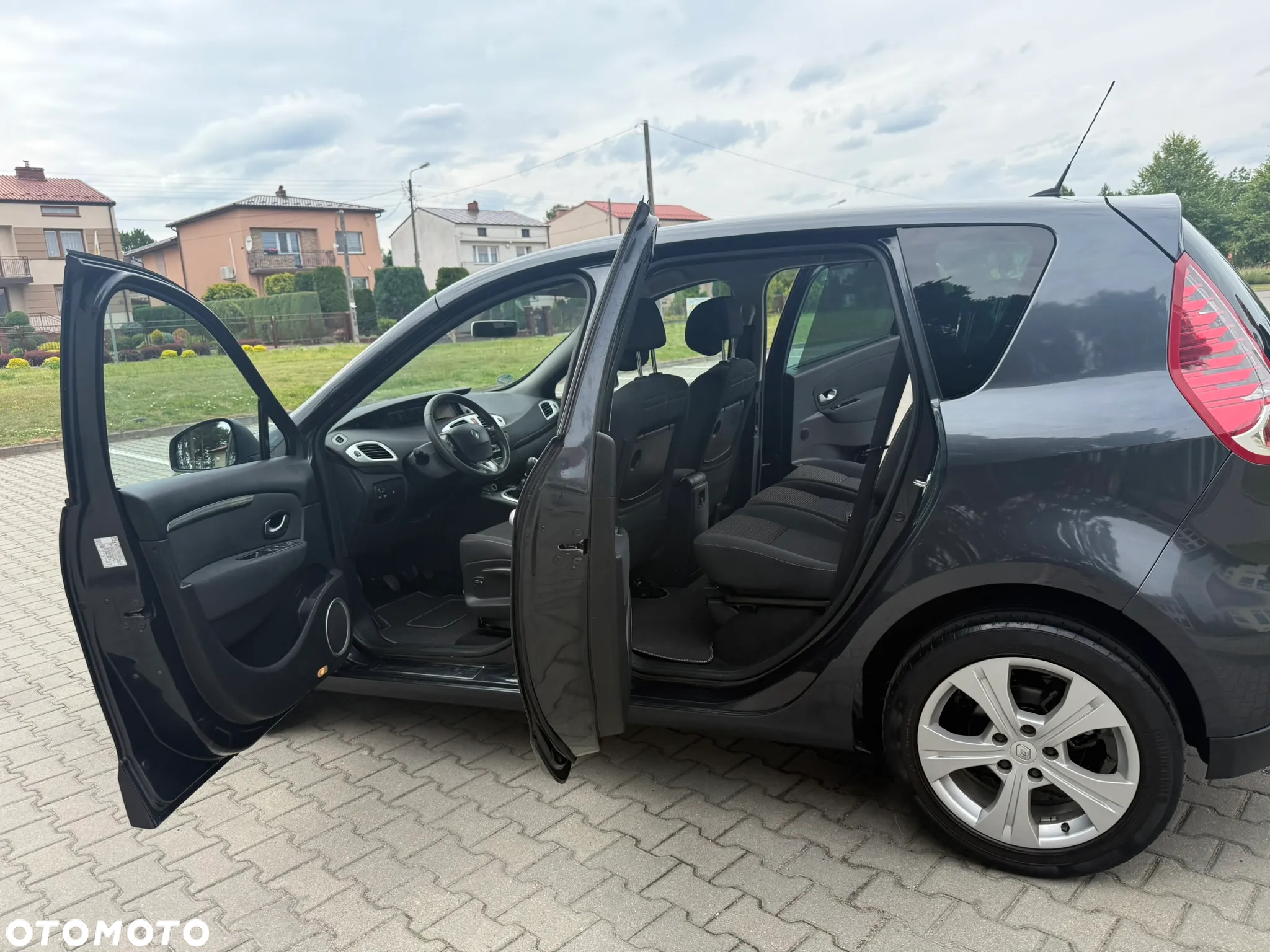 Renault Scenic TCe 130 Dynamique - 29