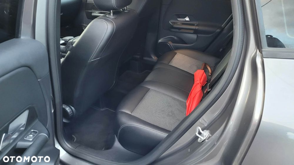 Mercedes-Benz GLA 180 d AMG Line - 9