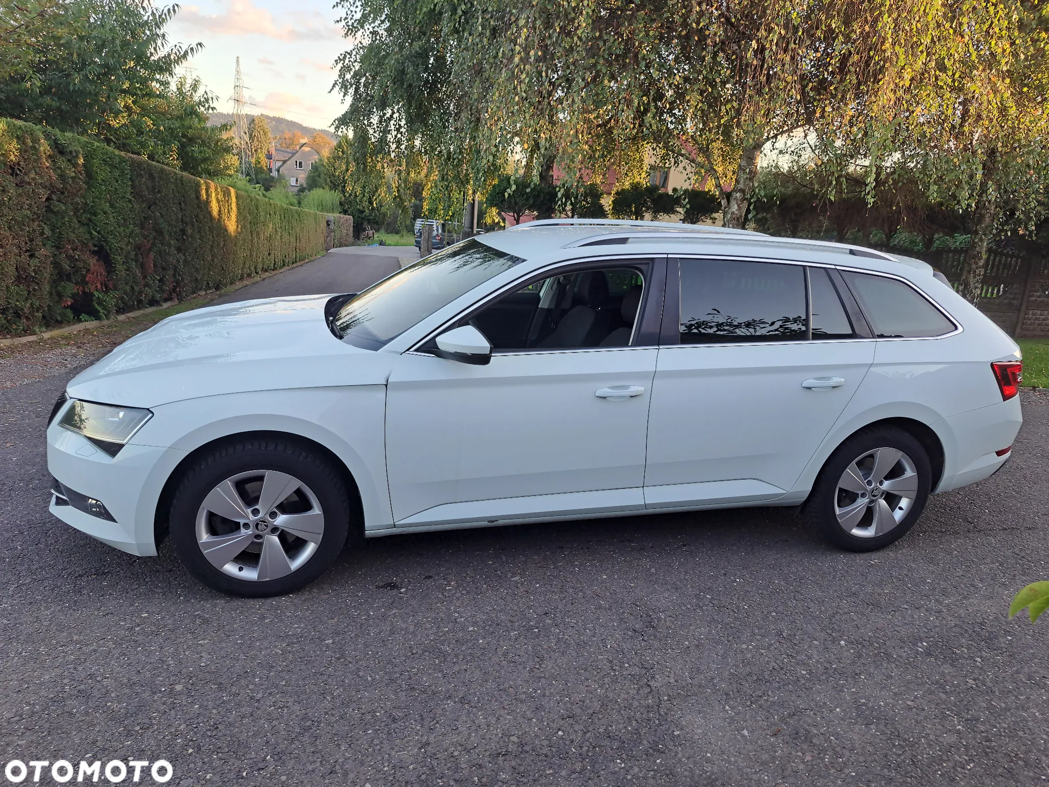 Skoda Superb 2.0 TDI Premium Edition - 7
