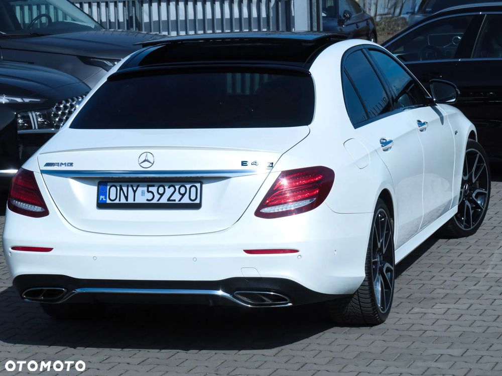 Mercedes-Benz Klasa E 43 AMG 4-Matic - 36