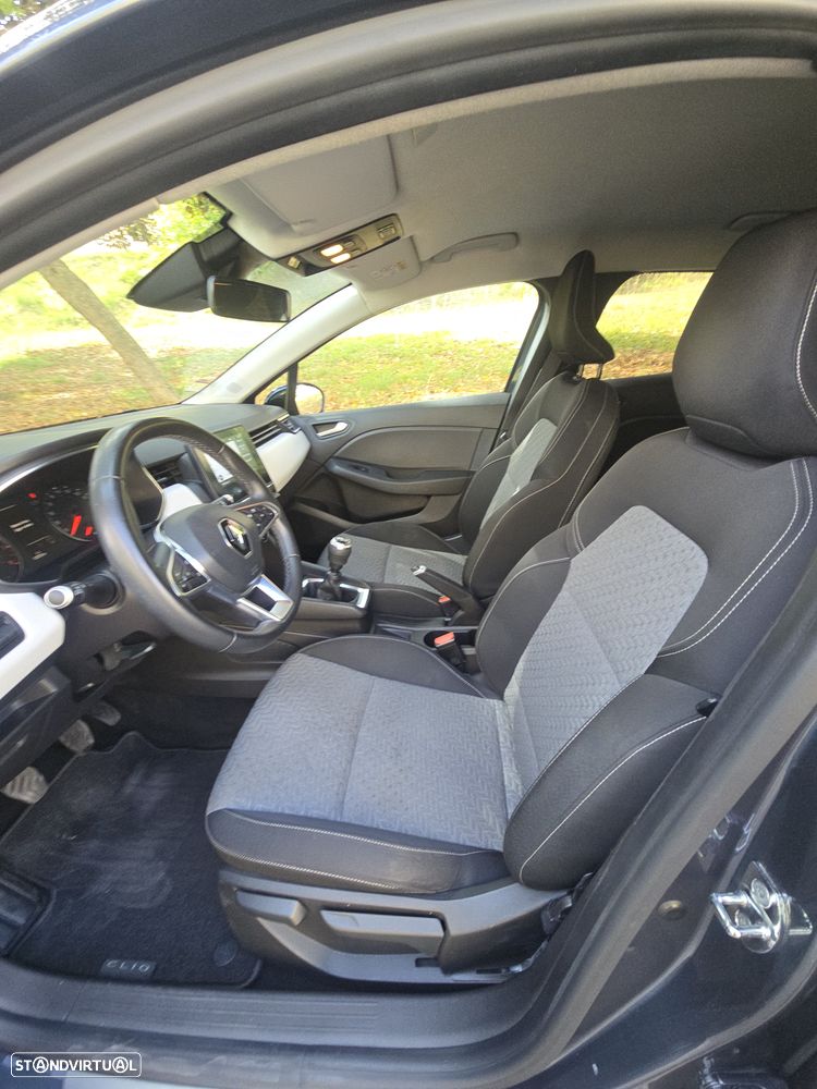 Renault Clio 1.0 TCe Limited - 19