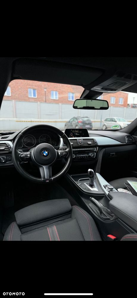 BMW Seria 3 325d DPF Edition Sport - 39