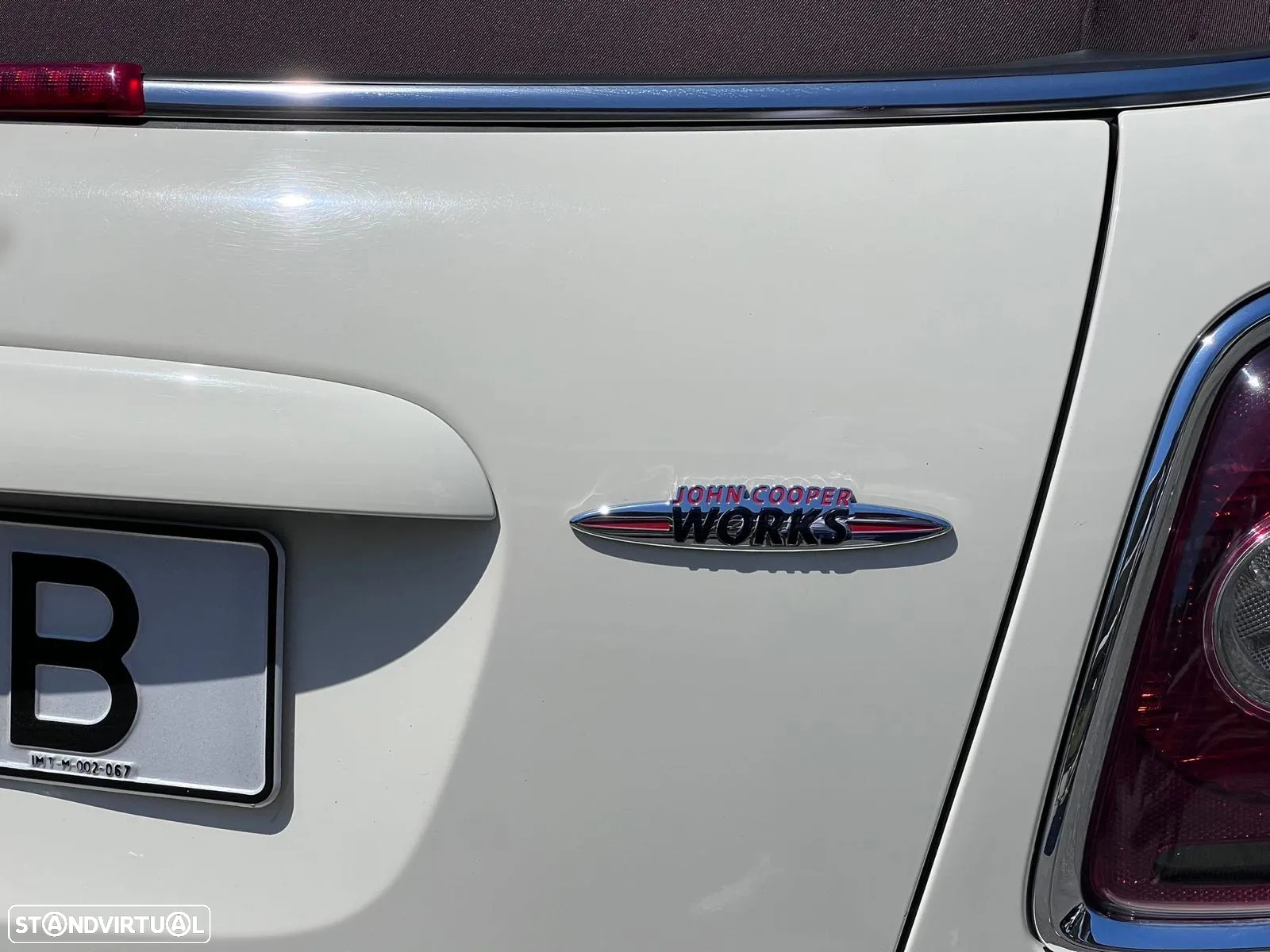 MINI Cabrio John Cooper Works - 22