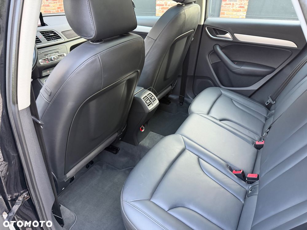 Audi Q3 2.0 TDI S tronic design - 11