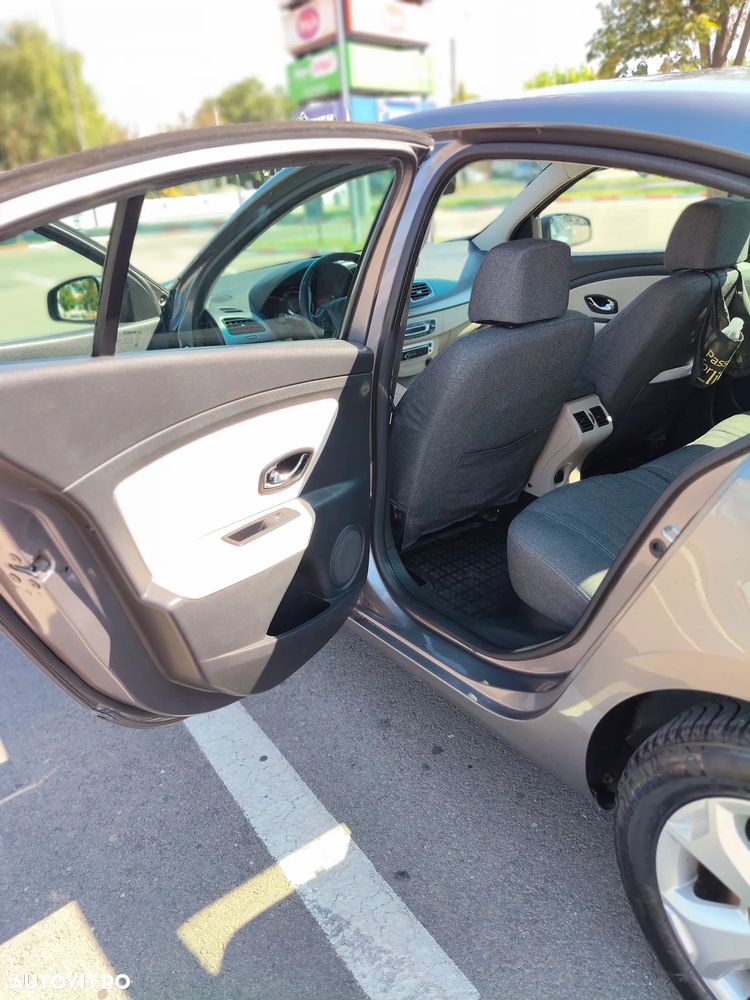 Renault Fluence 1.5 dCi Pro - 16