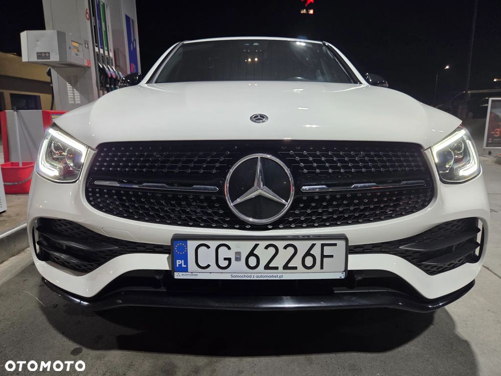 Mercedes-Benz GLC 200 4Matic 9G-TRONIC AMG Line Plus - 16