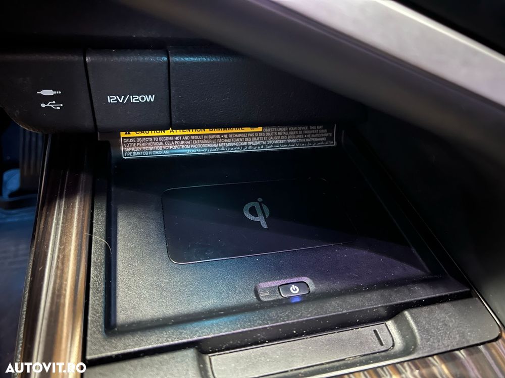 Toyota Camry Luxury - 28