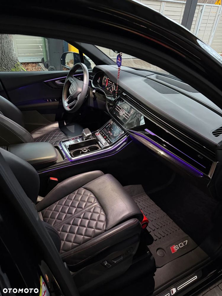 Audi SQ7 - 8