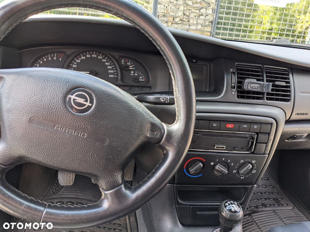 Opel Vectra - 17