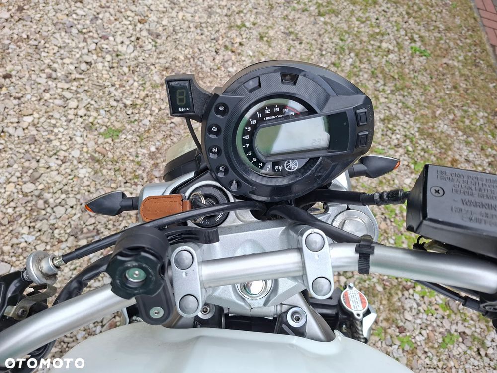 Yamaha FZ6 - 16