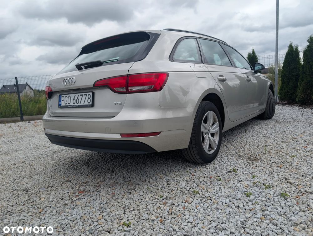 Audi A4 Avant 2.0 TDI S tronic - 9