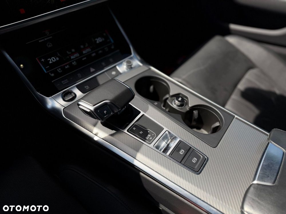 Audi A6 Avant - 11