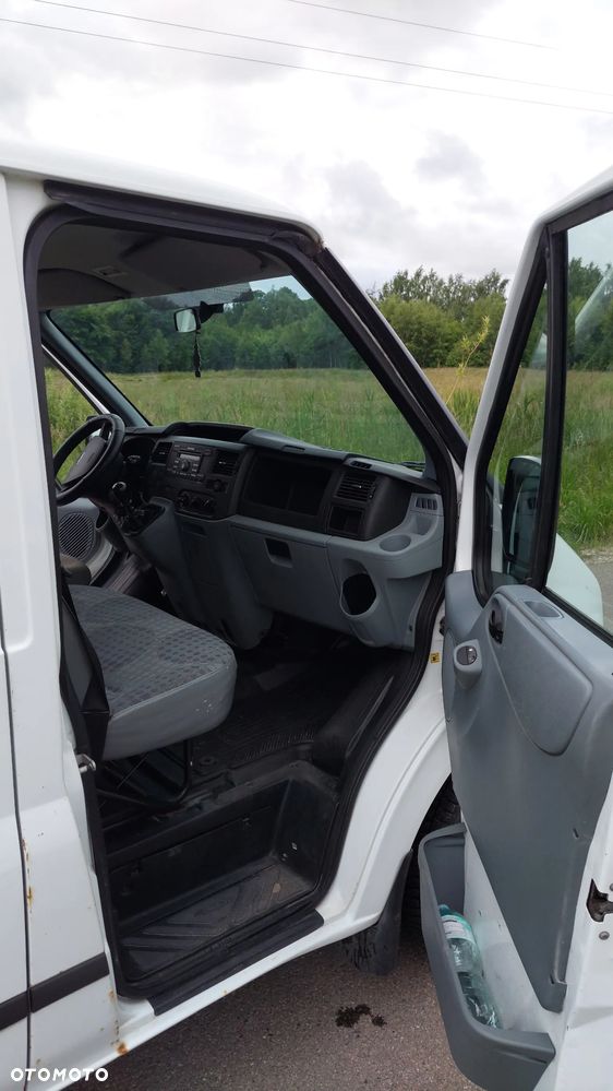 Ford Transit - 8