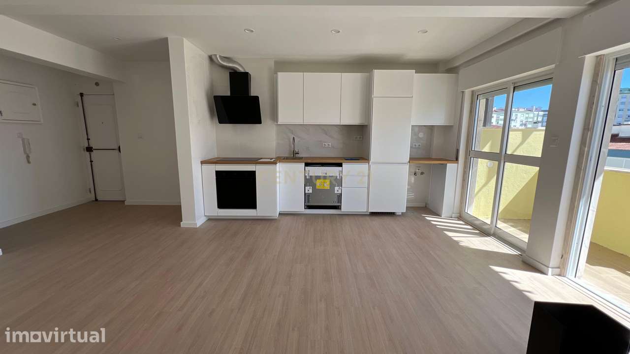 Apartamento T3 para venda, remodelado com vista desafogada no Casal de - Grande imagem: 3/22