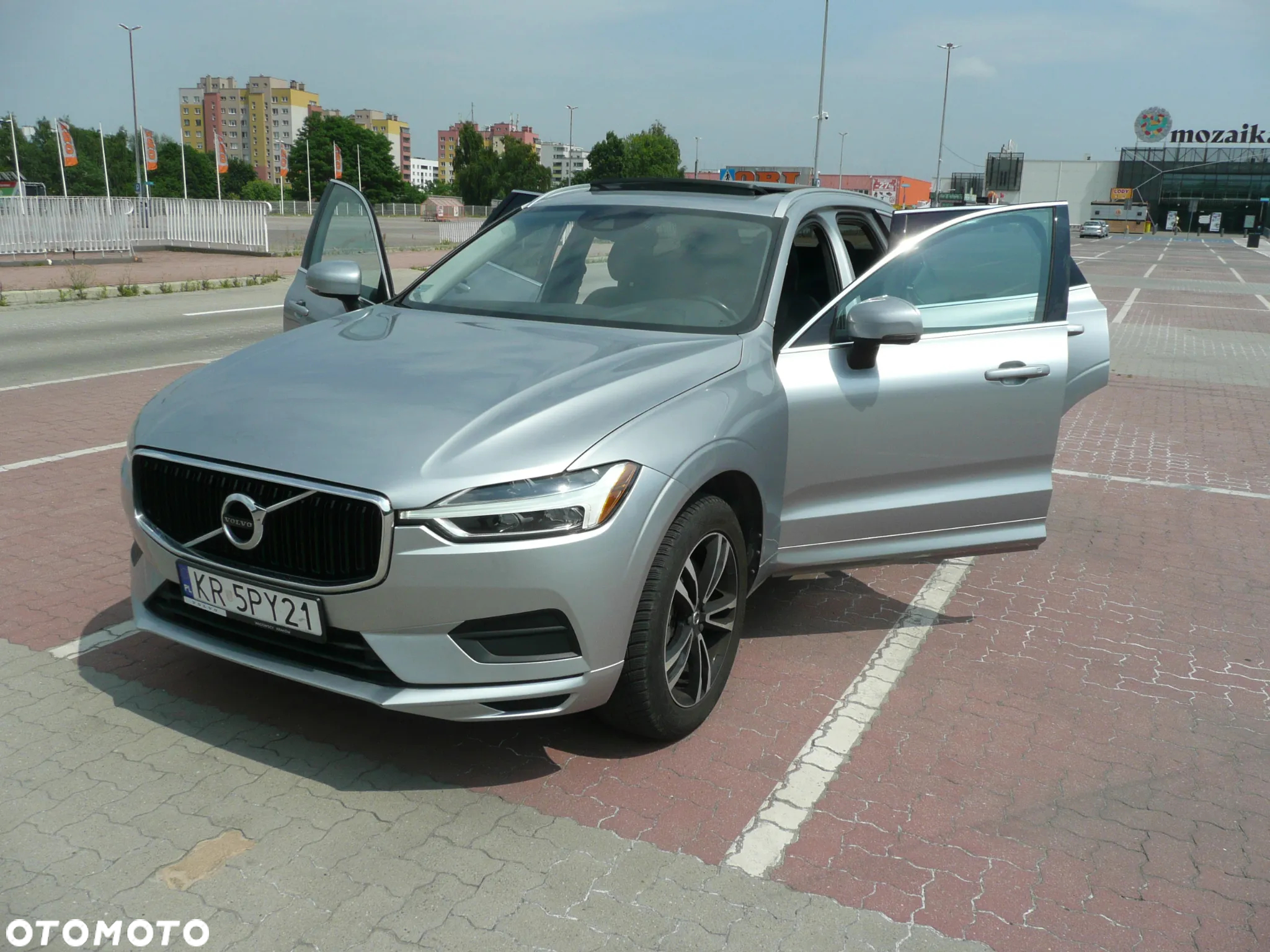 Volvo XC 60 T6 AWD Momentum - 26