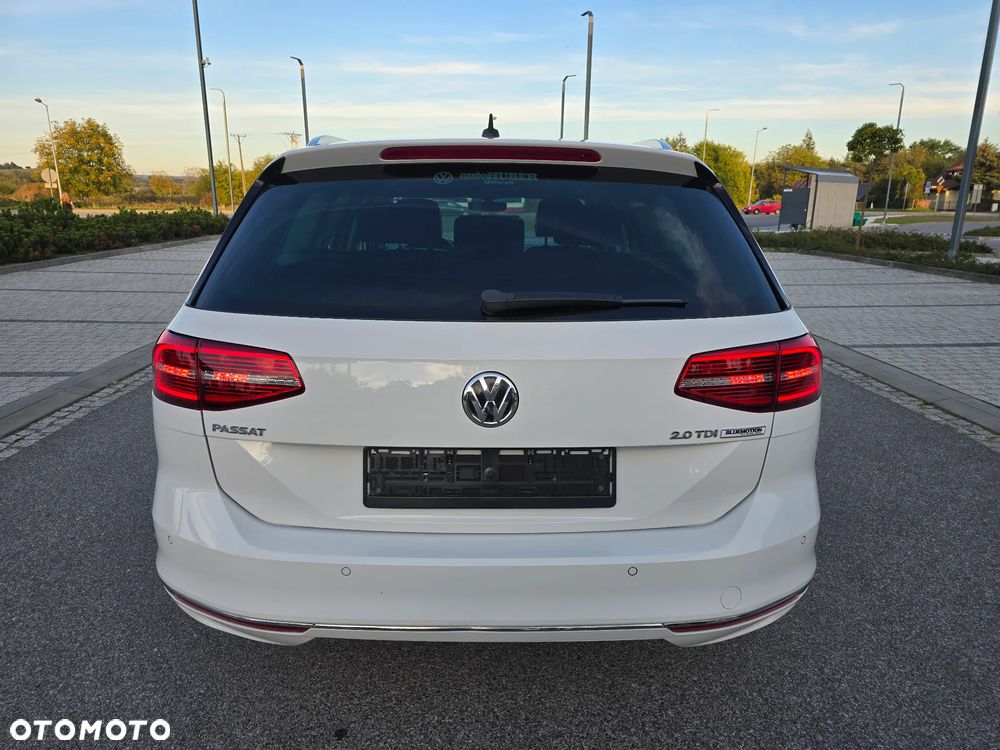 Volkswagen Passat - 37