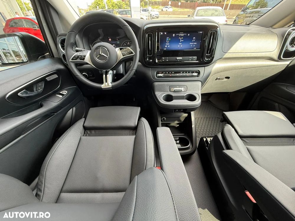Mercedes-Benz Vito Mixto Compact 114 CDI 136 CP RWD 9AT Pro - 11