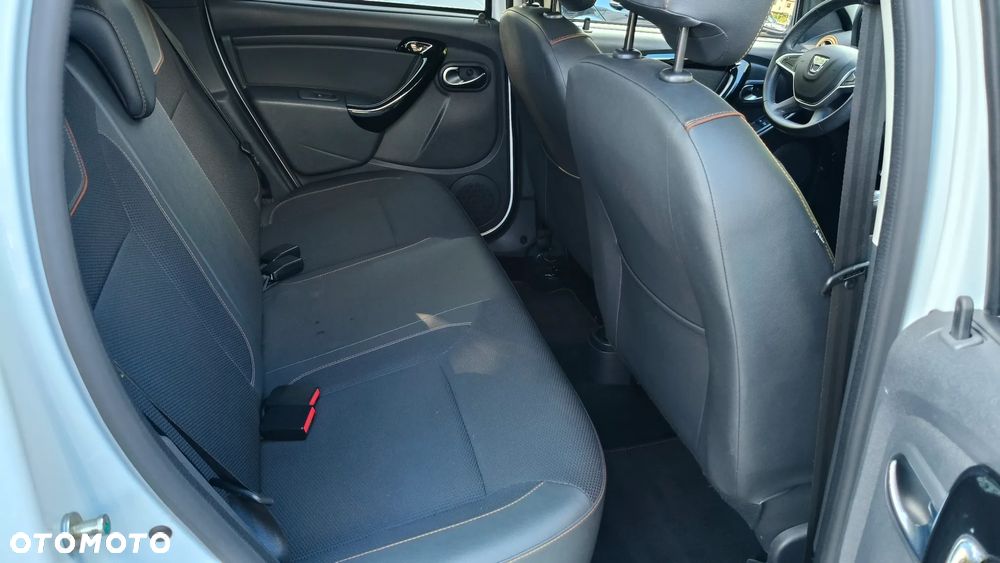 Dacia Duster 1.6 SCe Ambiance S&S - 17