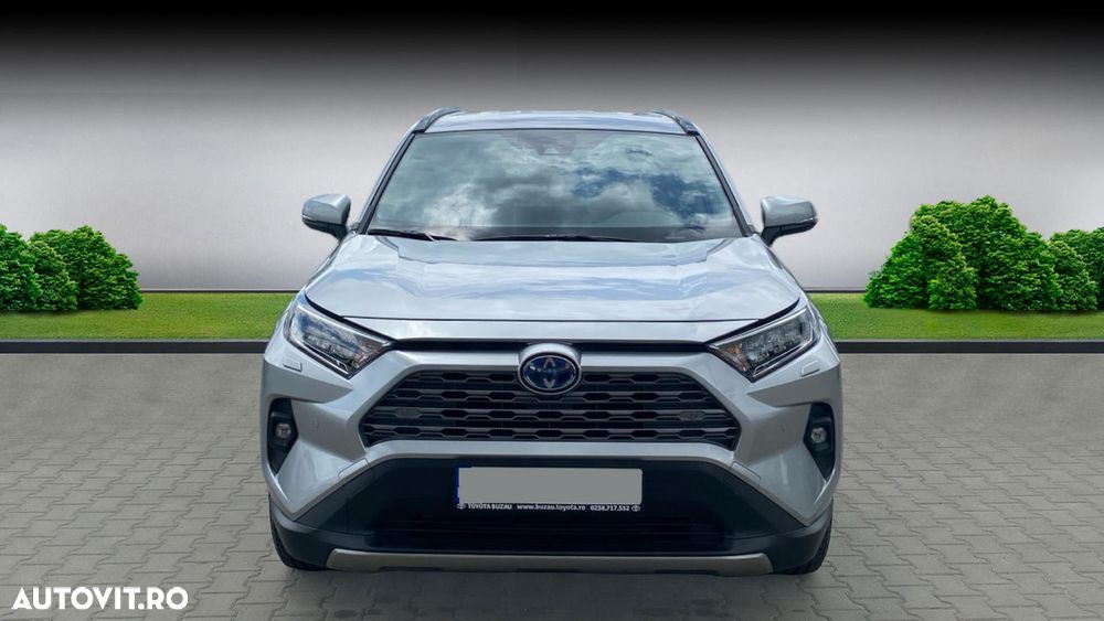 TOYOTA RAV4 2025 — imagine 5