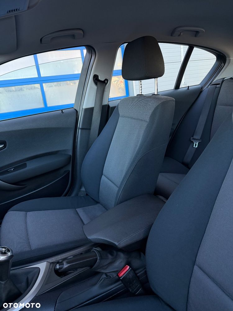 BMW Seria 1 - 29