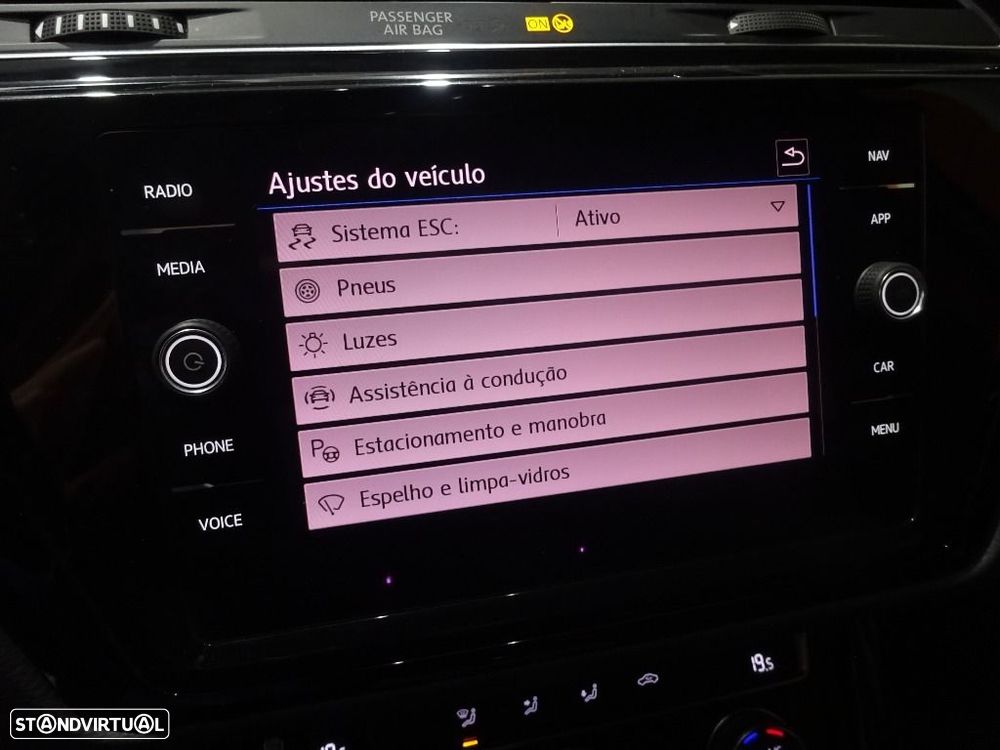 VW Touran 2.0 TDI Highline DSG - 21