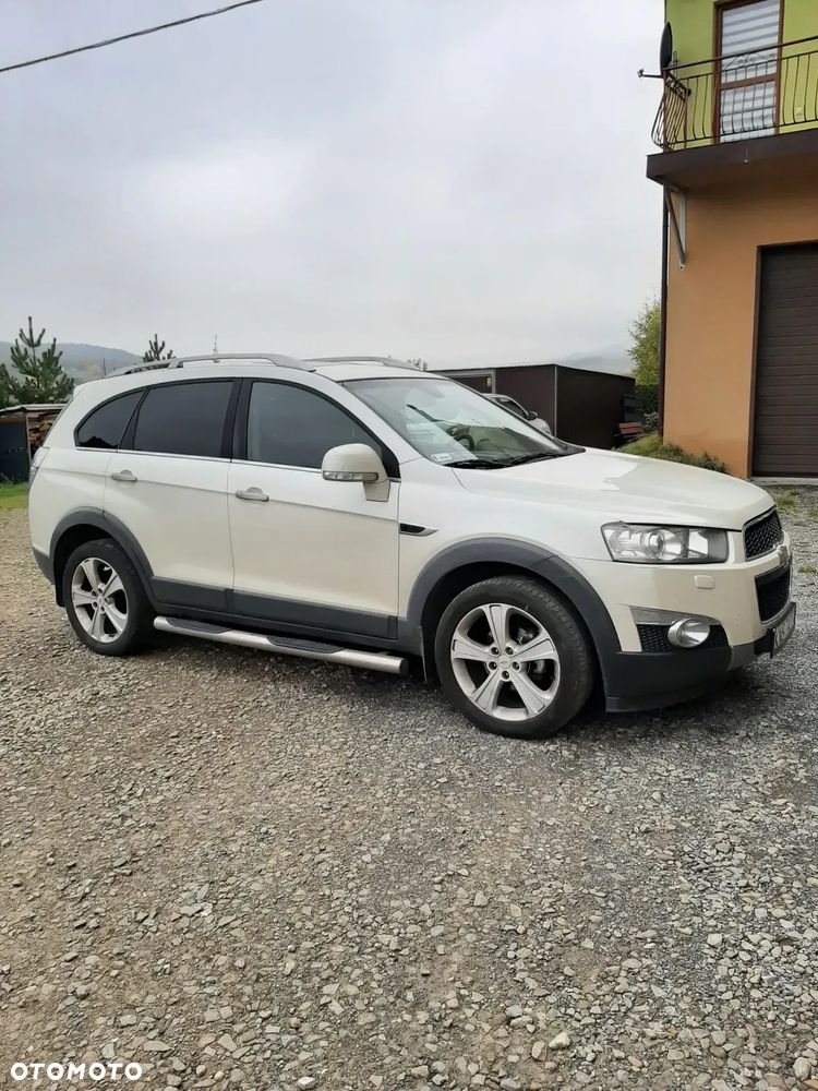 Chevrolet Captiva 2011 photo 2