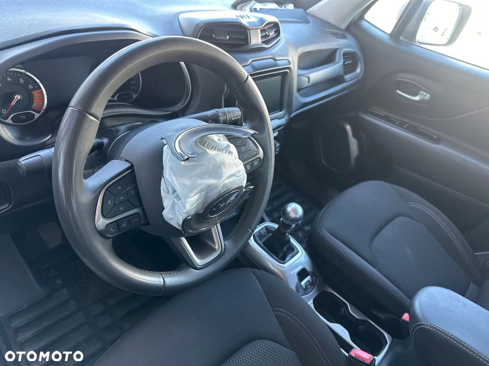 Jeep Renegade - 22