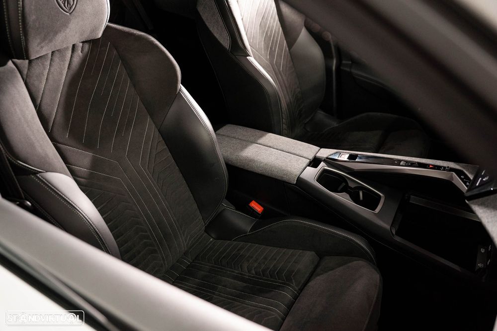 Peugeot 3008 1.2 Hybrid GT e-DCS6 - 24