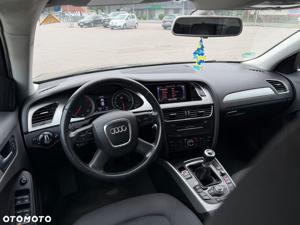 Audi A4 Avant 2.0 TDI DPF Ambiente - 7