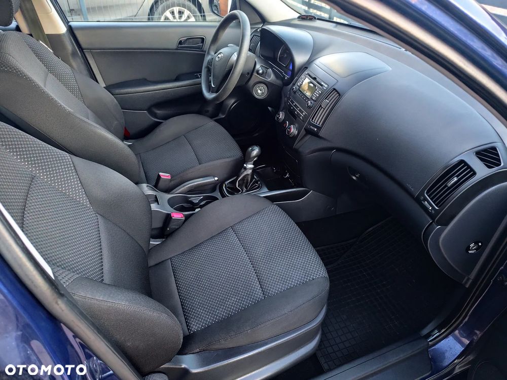 Hyundai i30 1.4 Comfort - 14
