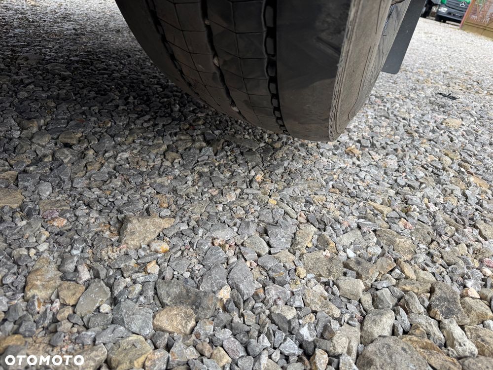 Mercedes-Benz Actros - 17