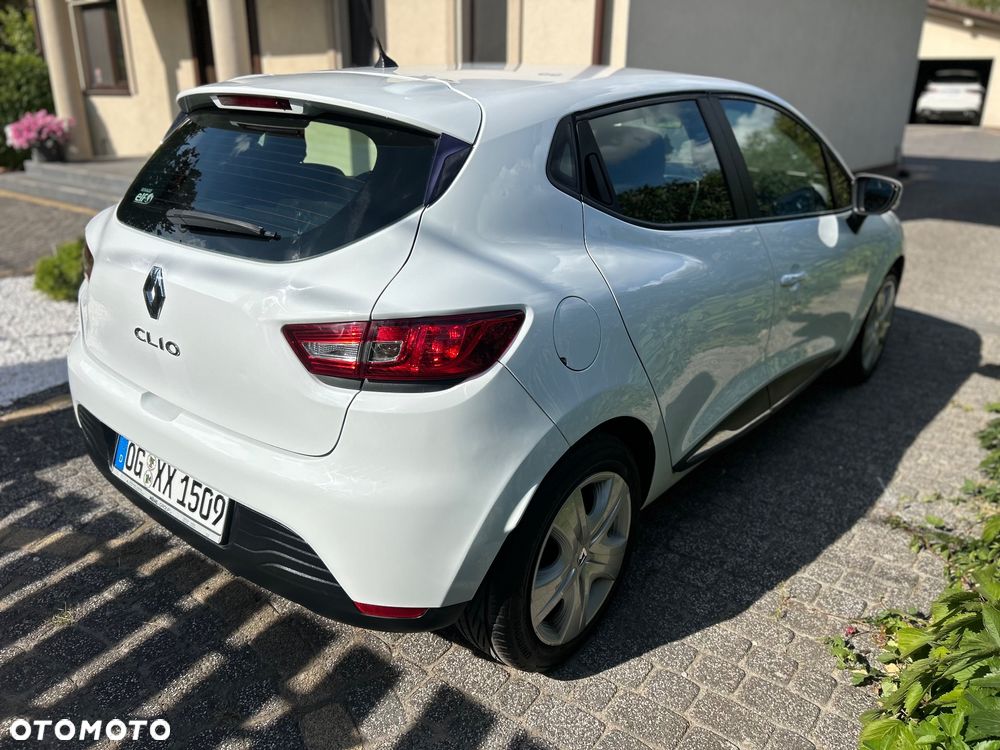 Renault Clio 1.2 16V Intens - 10
