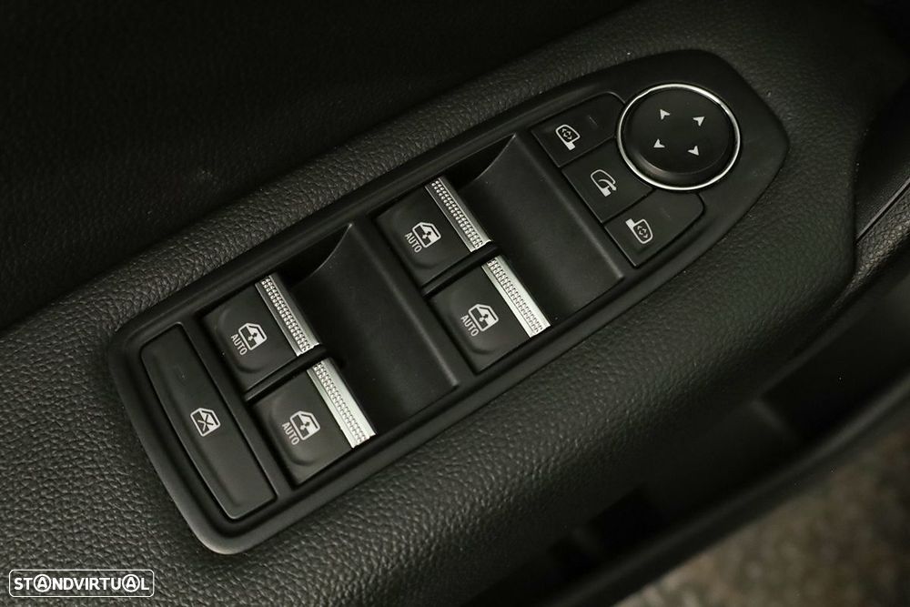 Renault Captur 1.0 TCe Techno Bi-Fuel - 21