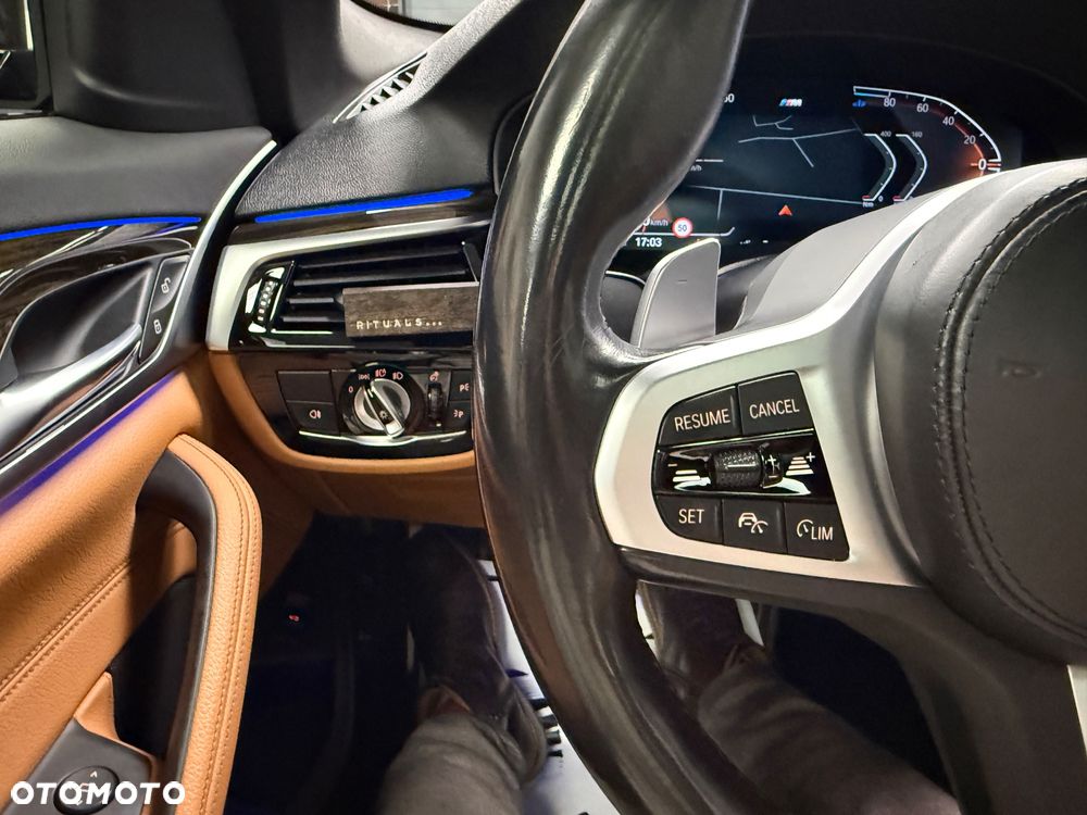 BMW Seria 5 520d M Sport sport - 16