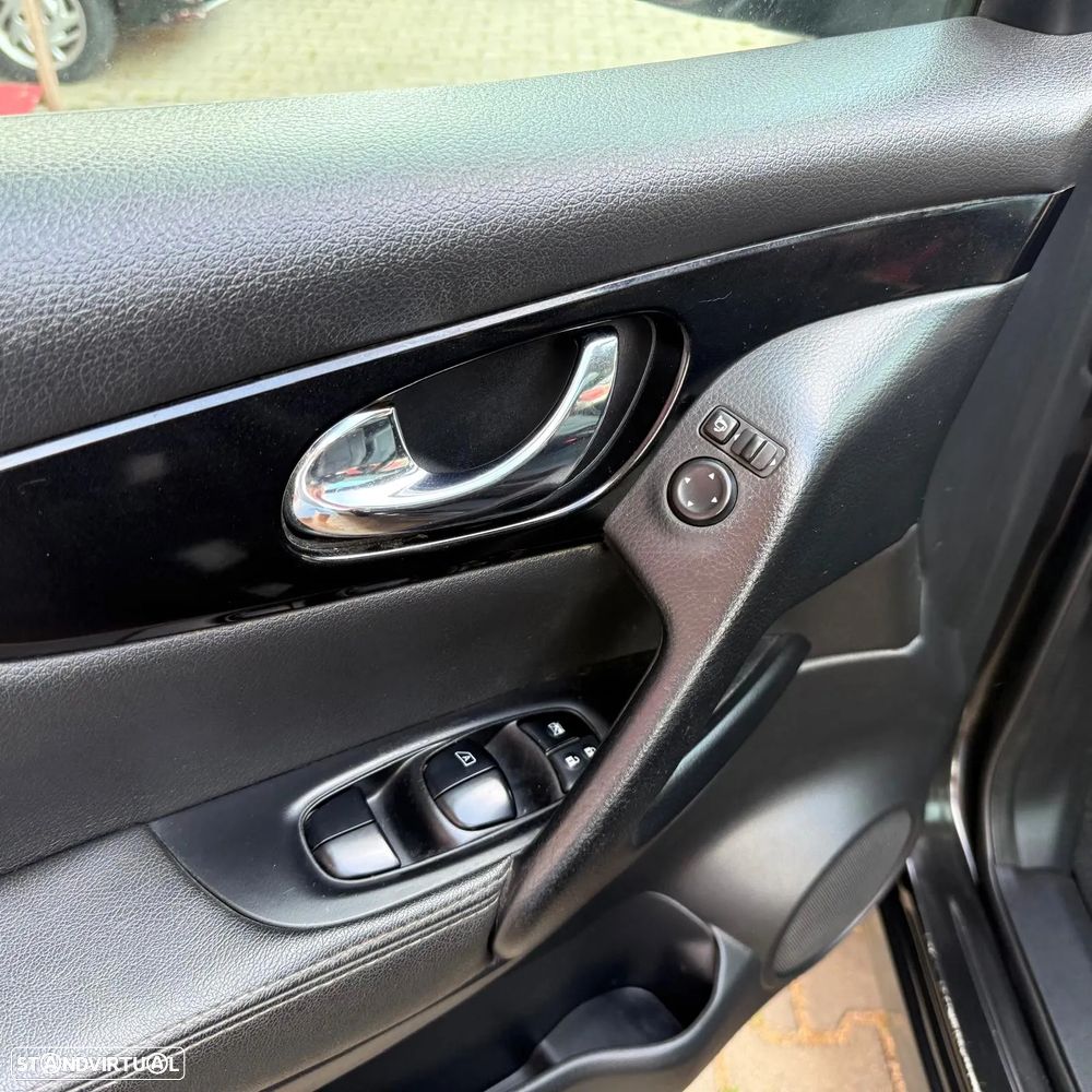 Nissan Qashqai 1.6 dCi N-Connecta 18 RS+PS - 16
