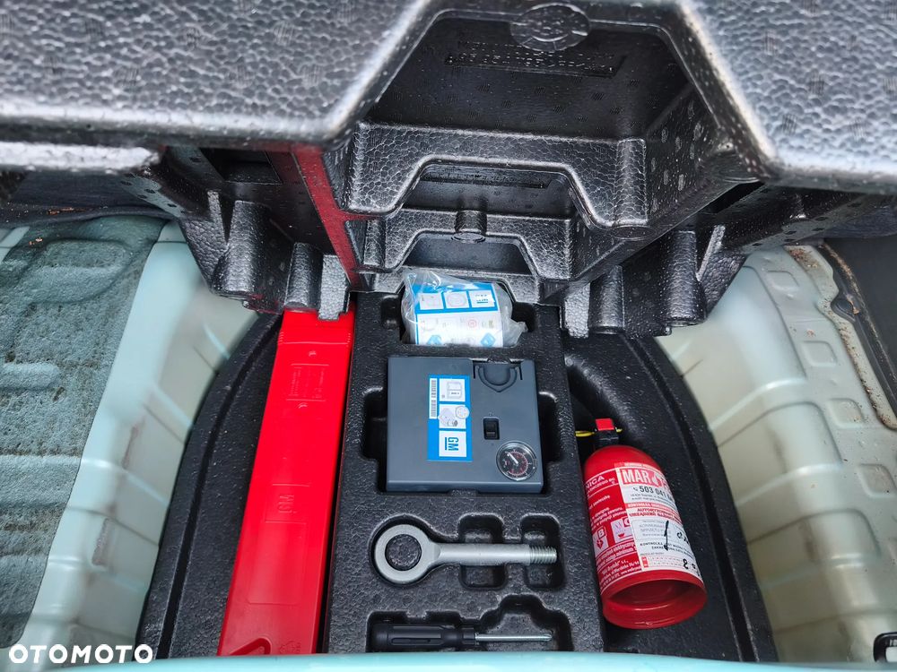 Chevrolet Spark 1.0 Base+ - 25