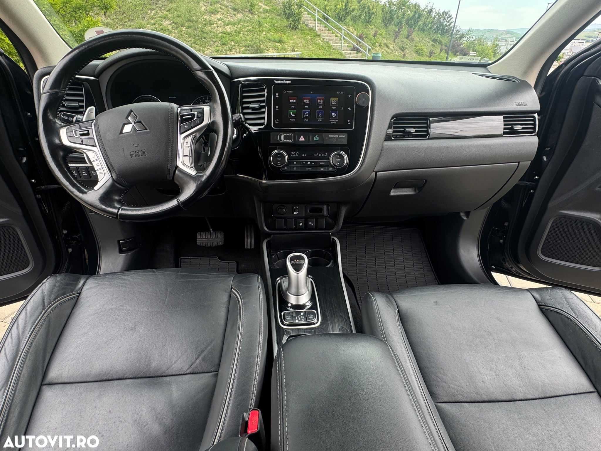 Mitsubishi Outlander 2.0 Litre DOHC MIVEC 4WD Instyle Navi - 12