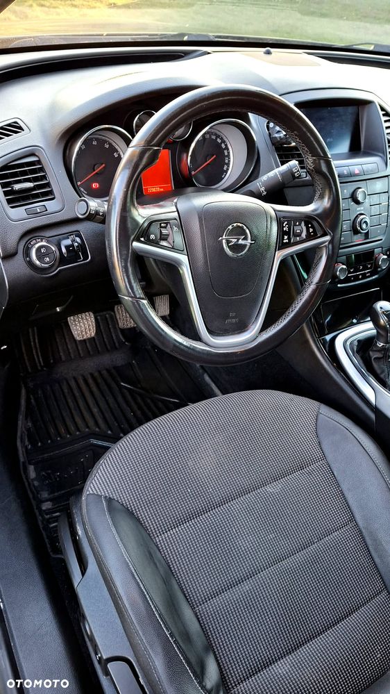 Opel Insignia 2.0 T Cosmo 4x4 - 15