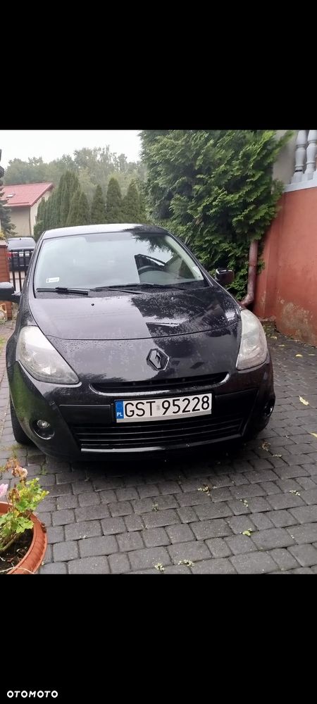 Renault Clio - 1