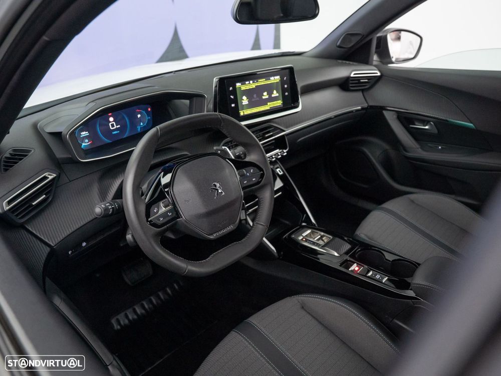 Peugeot 2008 1.5 BlueHDi Allure Pack EAT8 - 12