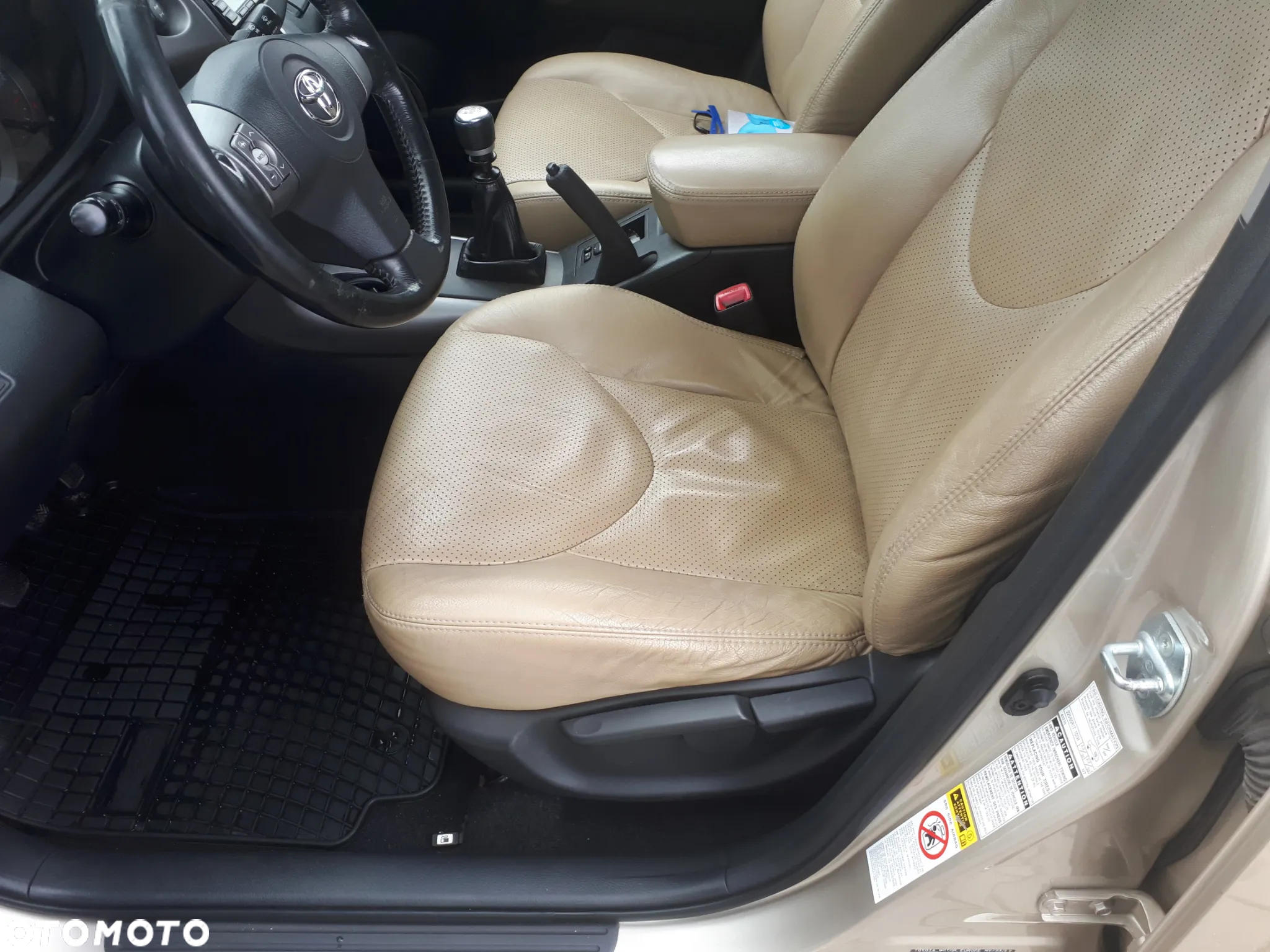 Toyota RAV4 2.2 D-4D Luna - 19