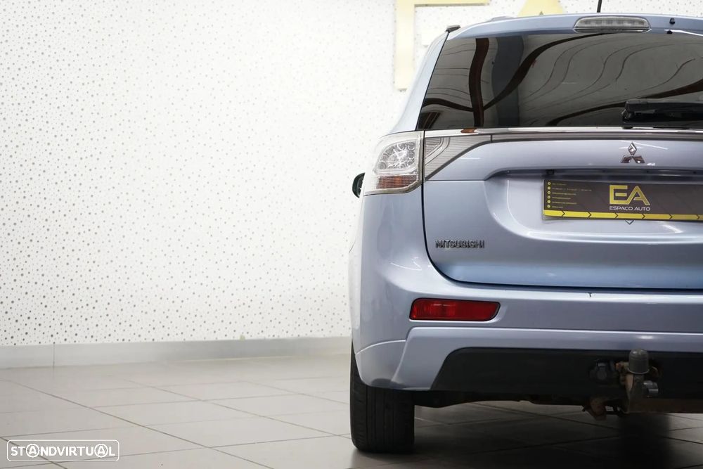 Mitsubishi Outlander 2.0 4WD - 48