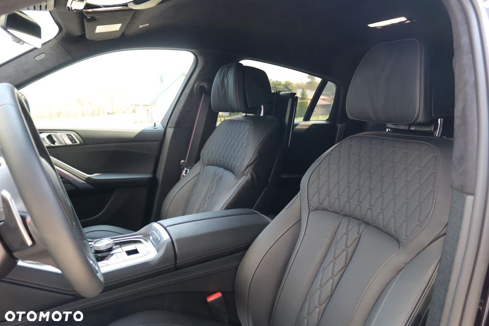 BMW X6M - 21