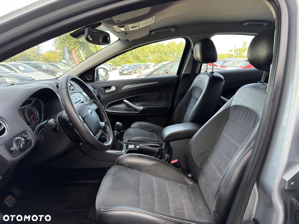 Ford Mondeo 2.0 Titanium X - 29