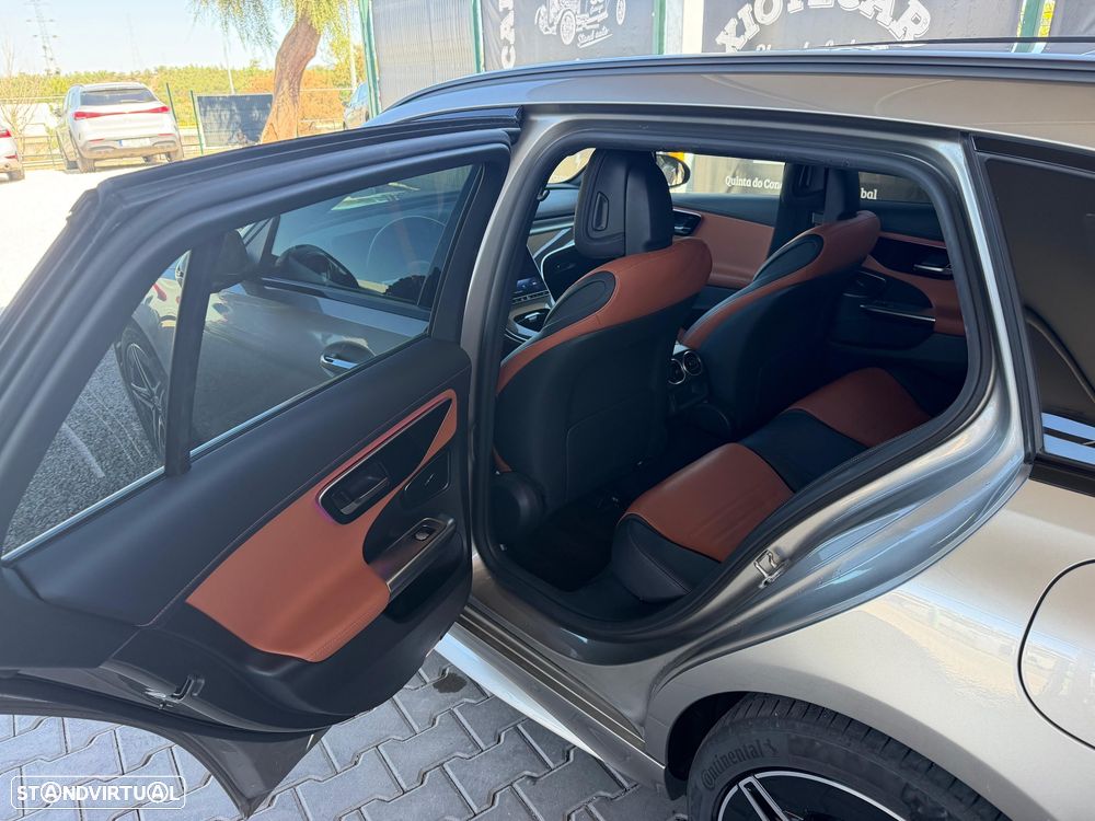 Mercedes-Benz C 300 e 9G-TRONIC AMG Line Advanced - 26