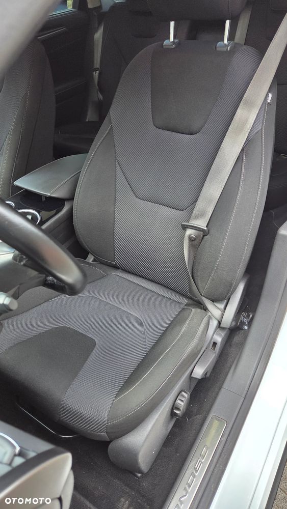 Ford Mondeo 2.0 TDCi STart-Stopp Titanium - 23